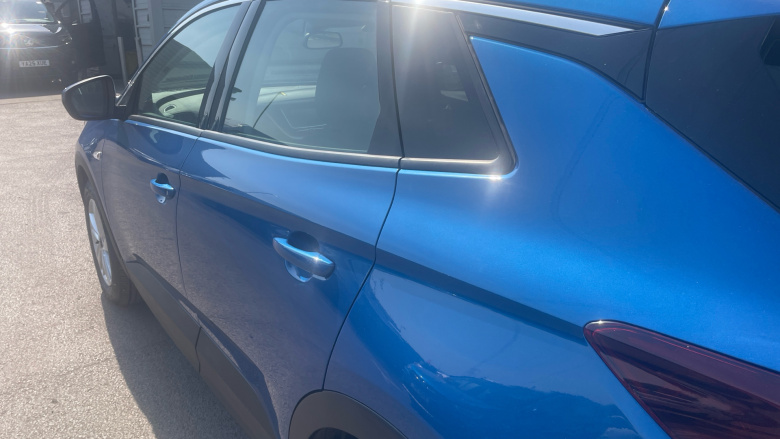 Vauxhall Grandland X 1.2 Turbo SE Premium 5dr Petrol Hatchback